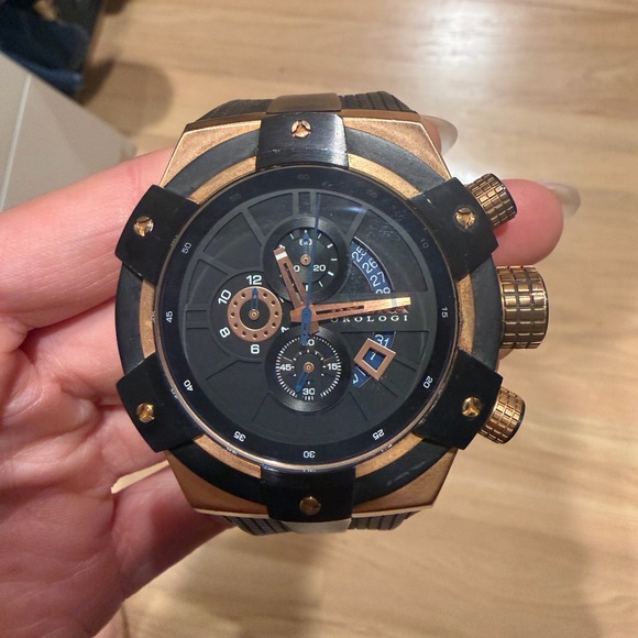 Men's Black and Gold Watch - Picture 4 of 5